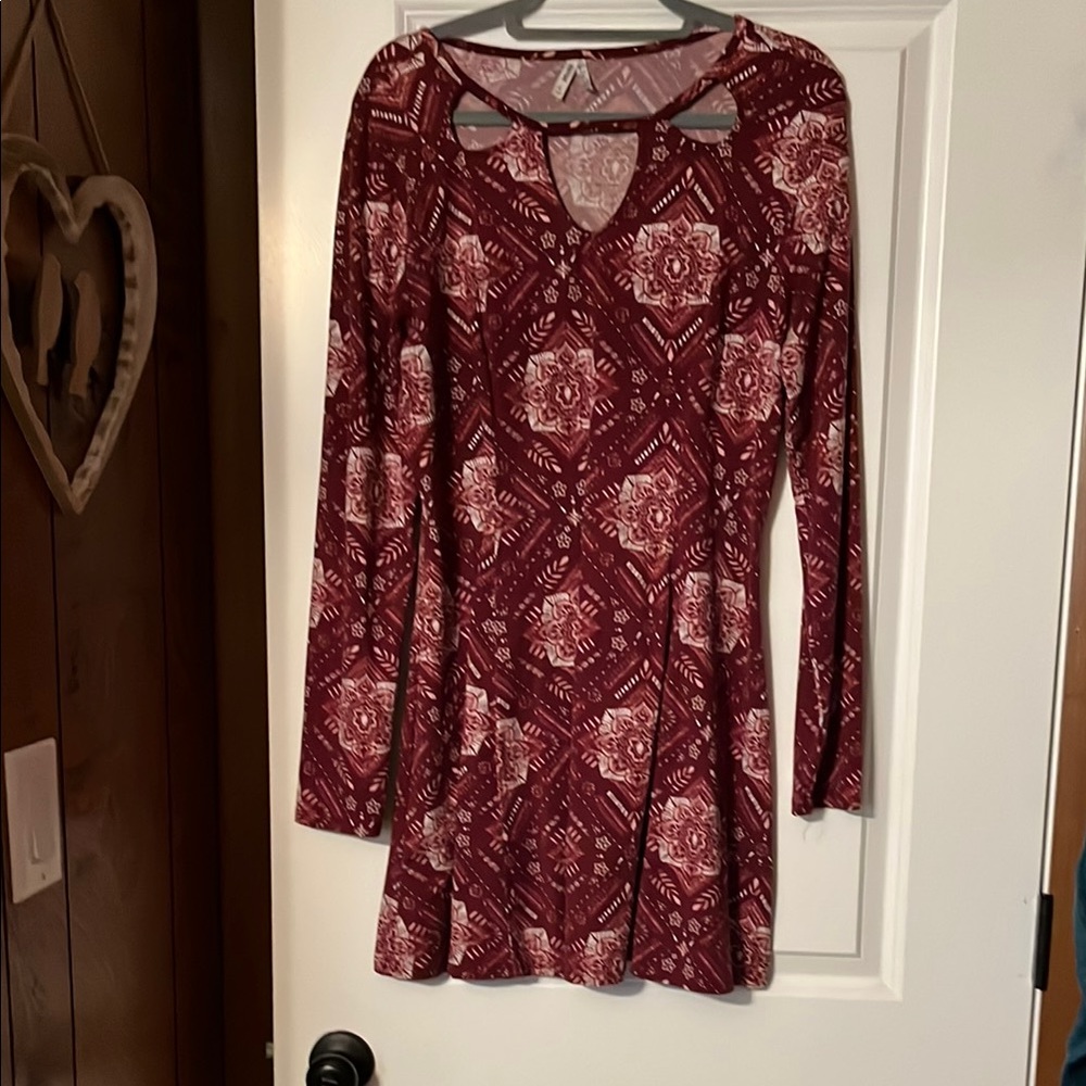 Mudd- Patterned MIDI Maroon Dress